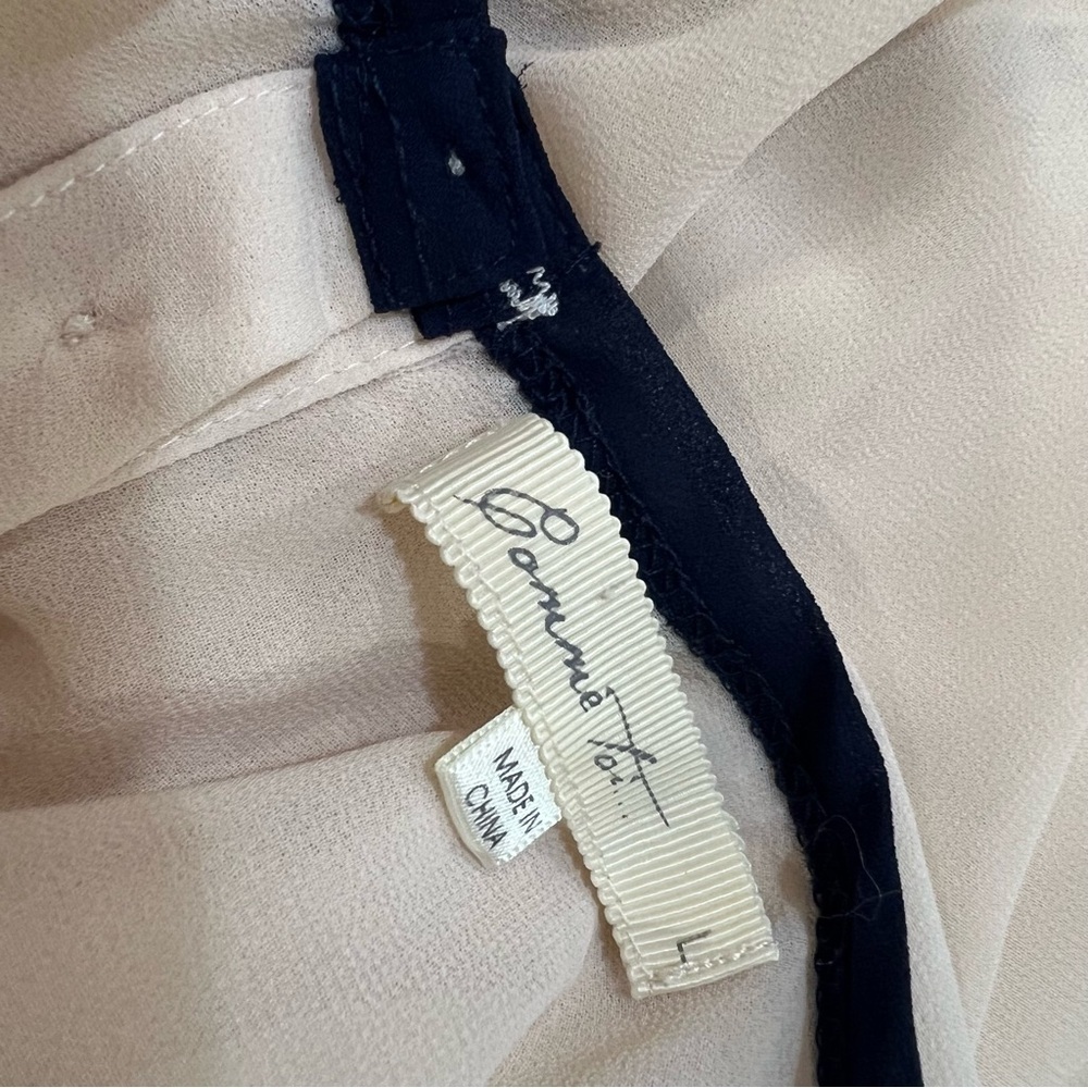 Comme Toi Cream and Navy Blue Sheer Back Button Top (L) EUC - Picture 5 of 5